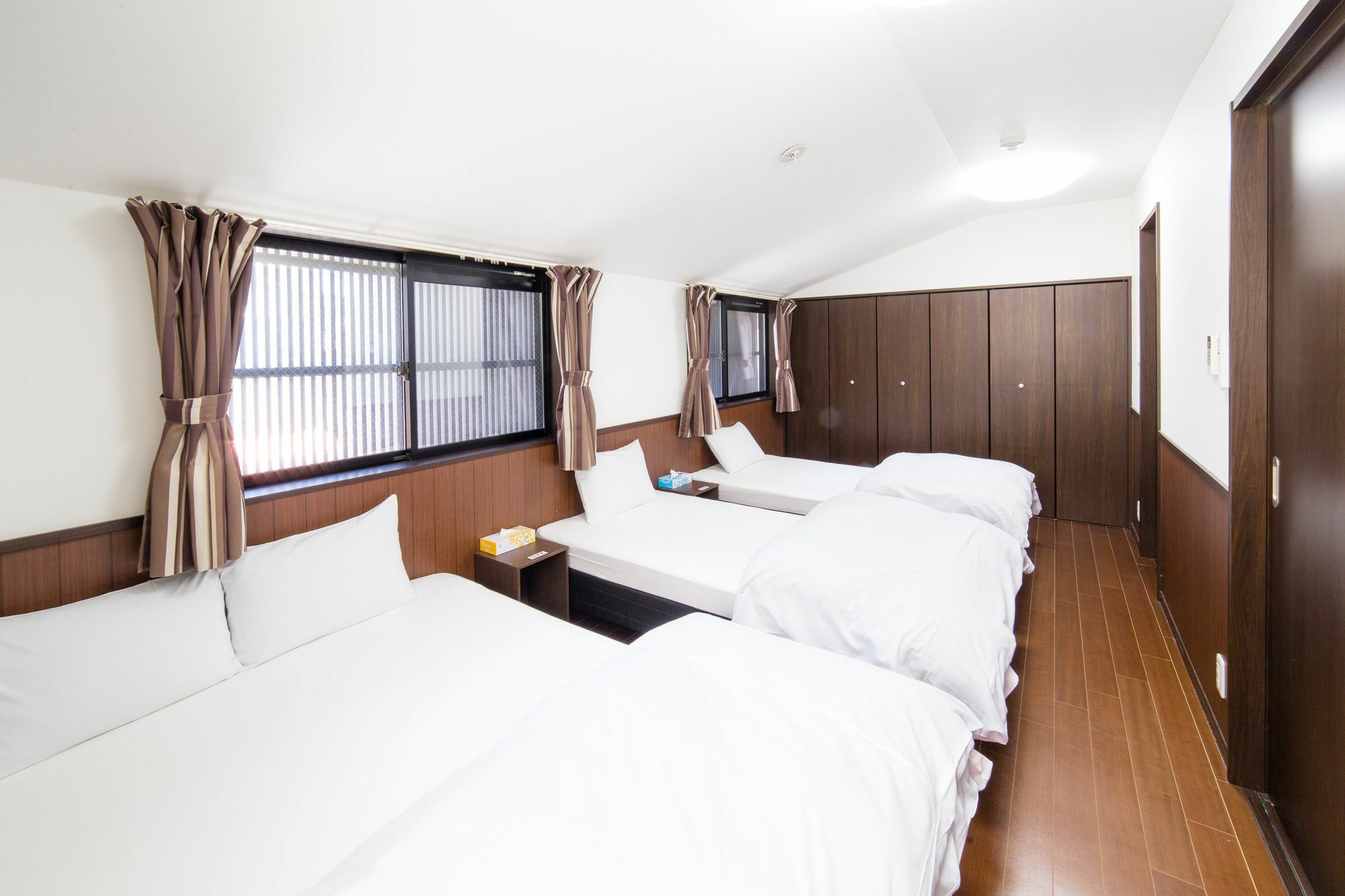 Apartment Oyo Musubi Karasuma Nanajo *